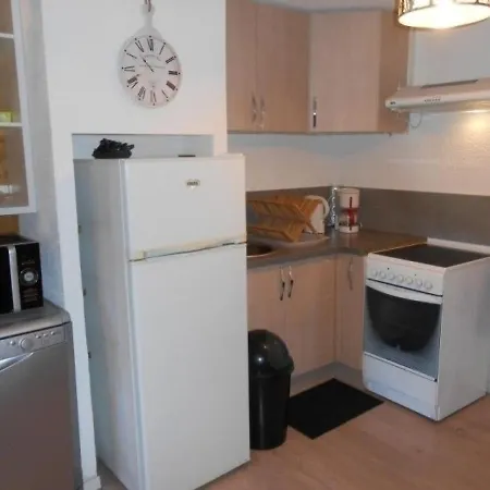 Apartman Joli Duplex Dans Quartier Calme *